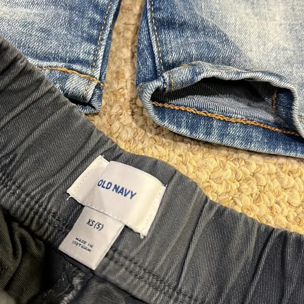 Old Navy XS/ 5 boys 3 piece shorts bundle
